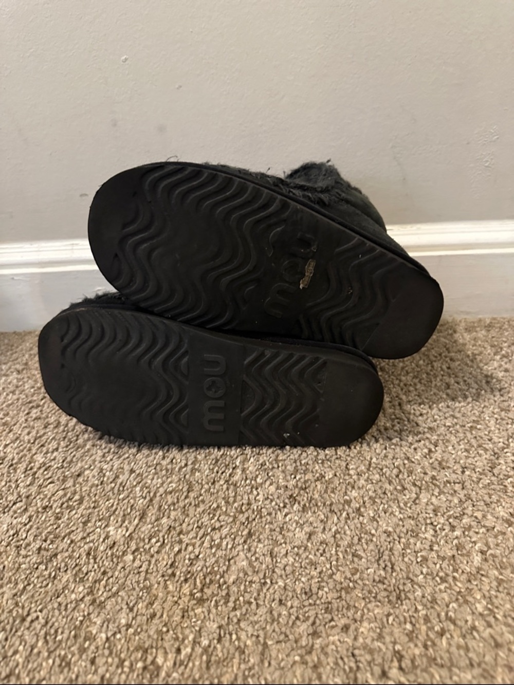 Women’s MOU Black Shearling Trim Moccasin Boot - Picture 5 of 5